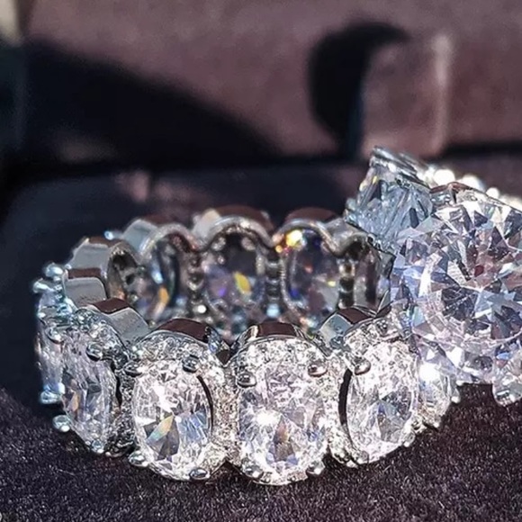 Ring - Picture 1 of 1